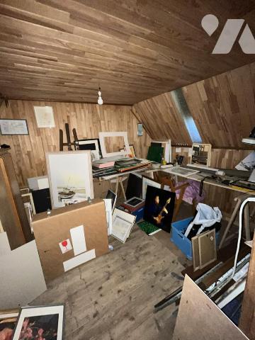 SAINT-OUEN - EXCLUSIVITE - MAISON DE VILLAGE EN RETRAIT DE RUE - GARAGE - JARDIN 800 m²