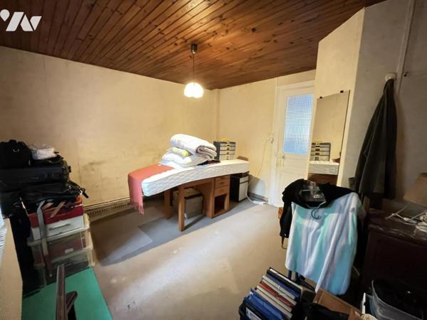 SAINT-OUEN - EXCLUSIVITE - MAISON DE VILLAGE EN RETRAIT DE RUE - GARAGE - JARDIN 800 m²