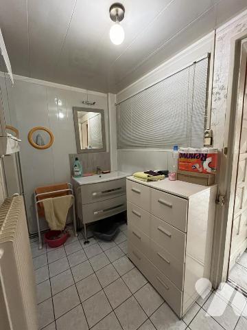 SAINT-OUEN - EXCLUSIVITE - MAISON DE VILLAGE EN RETRAIT DE RUE - GARAGE - JARDIN 800 m²