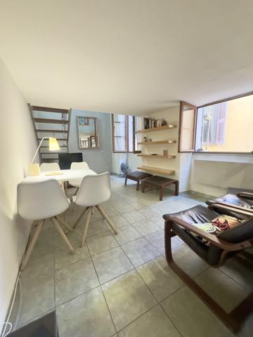 Nice (06300) NICE // VIEILLE-VILLE/ APPARTEMENT 2P DUPLEX/ 40m²