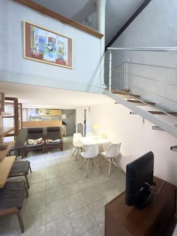 Nice (06300) NICE // VIEILLE-VILLE/ APPARTEMENT 2P DUPLEX/ 40m²