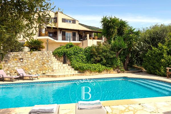 Gattières, Villa 4 Chambres -  187 m² à vendre