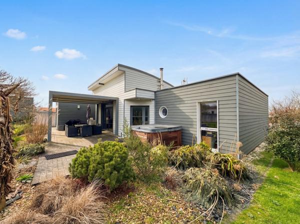 Saint-Julien-des-Landes (85150) Maison de 146 m2 sur 951 m2 de jardin avec garage de 90 m2