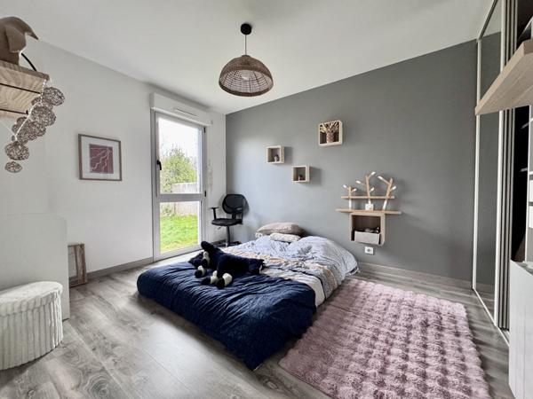 Saint-Julien-des-Landes (85150) Maison de 146 m2 sur 951 m2 de jardin avec garage de 90 m2