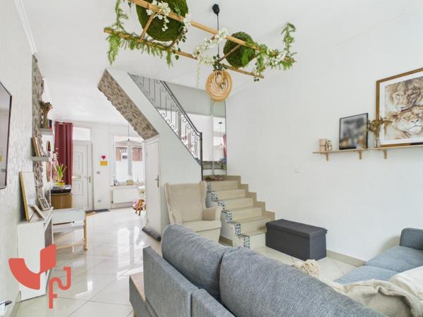 Maison 5 pièces avec extérieur