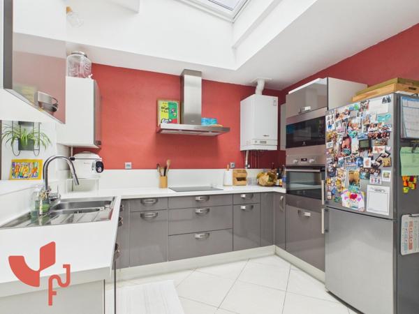 Maison 5 pièces avec extérieur