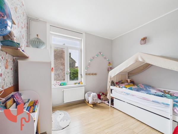 Maison 5 pièces avec extérieur