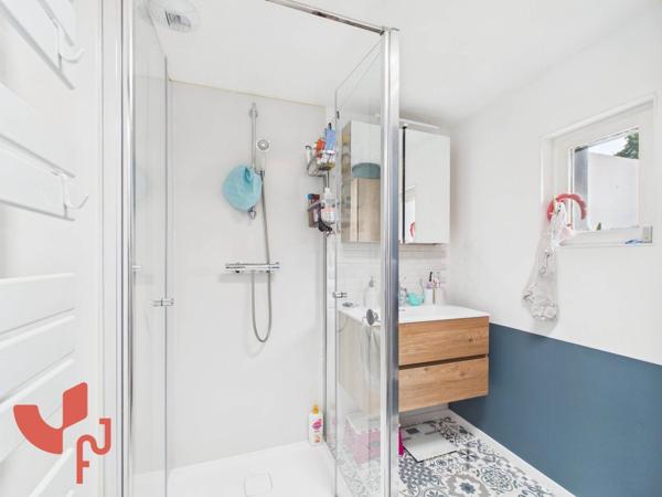 Maison 5 pièces avec extérieur