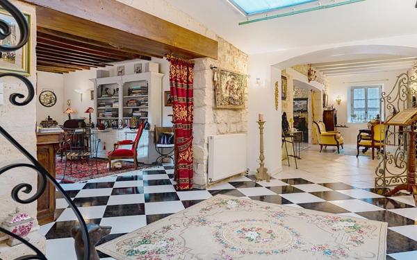 Jolie maison en pierre de taille