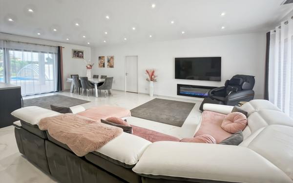 Maison à vendre    4 pièces •  Castelsarrasin