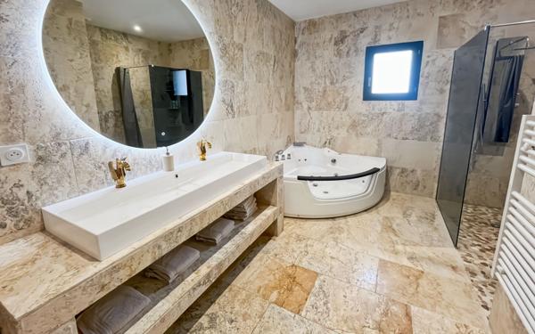 Maison à vendre    4 pièces •  Castelsarrasin