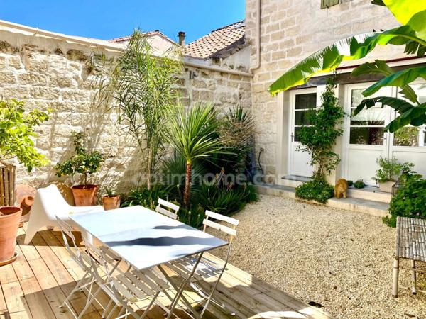 MAISON 7 PIÈCES 185 M2 GARAGE AIGUES MORTES