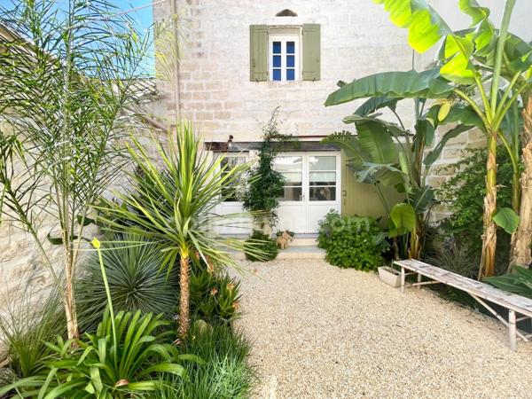 MAISON 7 PIÈCES 185 M2 GARAGE AIGUES MORTES