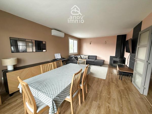 Maison
                                                                                                                                                                                                                                                                                                                        6 pièce(s)                                                                                                                                                                                                          3 chambre(s)                                                                                                                                                                                                          125  m²