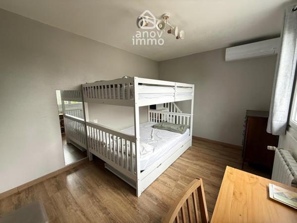 Maison
                                                                                                                                                                                                                                                                                                                        6 pièce(s)                                                                                                                                                                                                          3 chambre(s)                                                                                                                                                                                                          125  m²