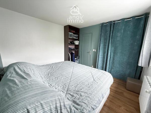 Maison
                                                                                                                                                                                                                                                                                                                        6 pièce(s)                                                                                                                                                                                                          3 chambre(s)                                                                                                                                                                                                          125  m²