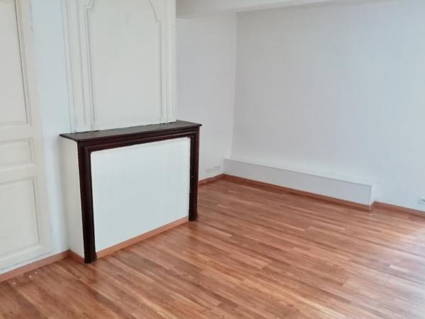 Immeuble
                                                                                                                                                
                                                                                                                                                
                                                                                                                                                
                                                    
                                                                                                                                                                                                                                                                                                                        265  m²