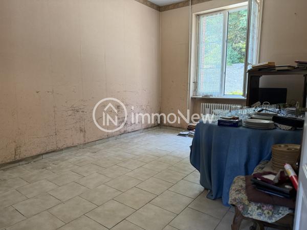 GENÊTS – Charmante Maison de Bourg en Pierres avec Garage de 90 m²