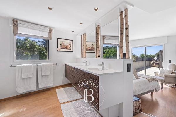 Sainte-Maxime, Villa 7 Chambres -  270 m² à vendre