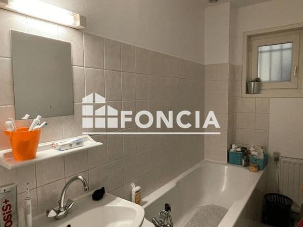 Location Appartement 2 pièces 43.3 m² - 39 RUE COTTON Roanne 42300