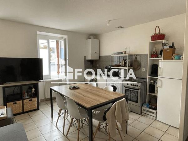 Location Appartement 2 pièces 43.3 m² - 39 RUE COTTON Roanne 42300