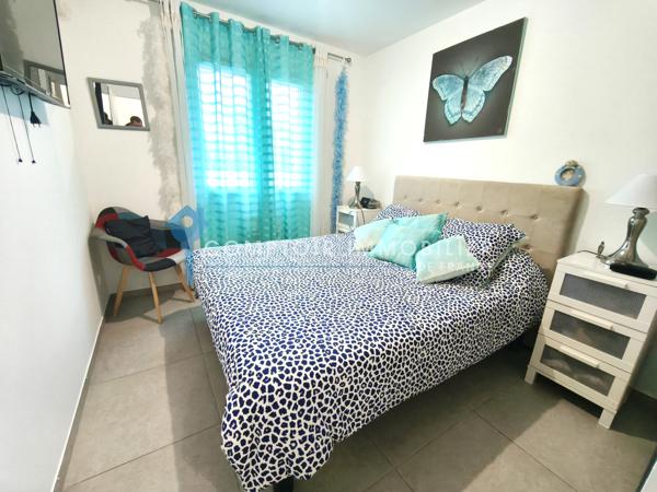 Maison
                                                                                                                                                                                                                                                                                                                        4 pièce(s)                                                                                                                                                                                                          3 chambre(s)                                                                                                                                                                                                          90  m²