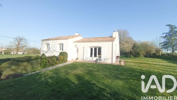 Maison à vendre 5 pièces 93 m² Aubigny-Les Clouzeaux