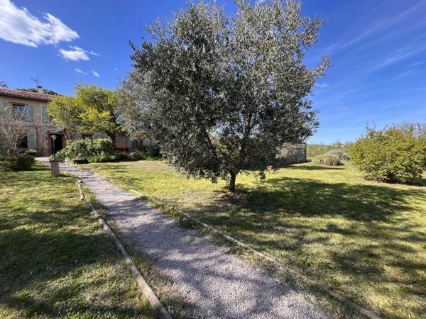 Maison à vendre |  Lavaur |  9 pièces | 185 m²