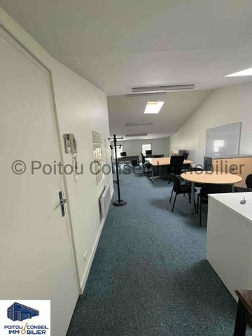 BUREAUX CENTRE VILLE NIORT 110m2 2eme ETAGE SANS ASCENSEUR