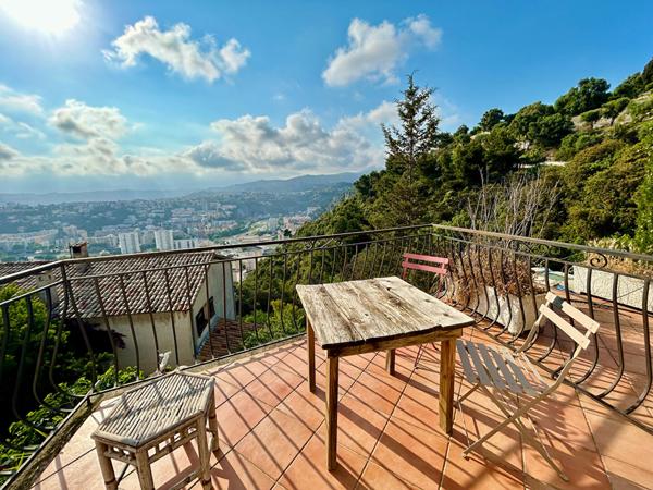 Villa Provençale à Nice - Vue Mer, Ville et Montagnes, Jardin, Jacuzzi & Garage XXL - Maison, Appartement et Studio - 8 Pièces, 216,90 m
