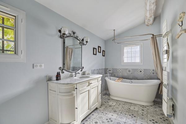 Villa Rognes - 6 chambres - terrain 8600m2