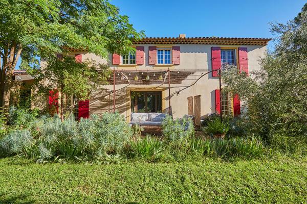 Villa Rognes - 6 chambres - terrain 8600m2