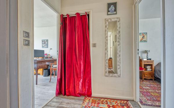 Appartement à vendre    4 pièces • 76,56 m2 Pessac