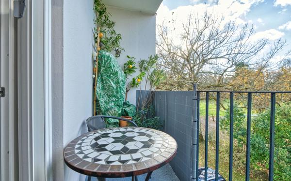 Appartement à vendre    4 pièces • 76,56 m2 Pessac