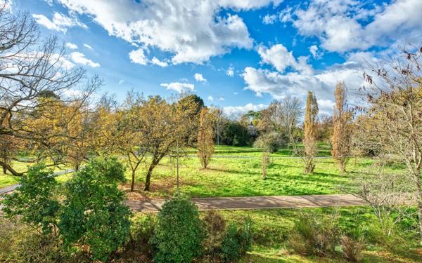 Appartement à vendre    4 pièces • 76,56 m2 Pessac