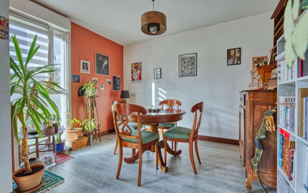 Appartement à vendre    4 pièces • 76,56 m2 Pessac