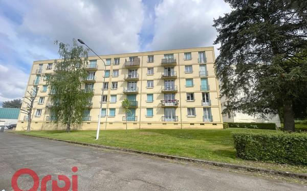 Appartement à vendre    3 pièces • 68,69 m2 Montluçon