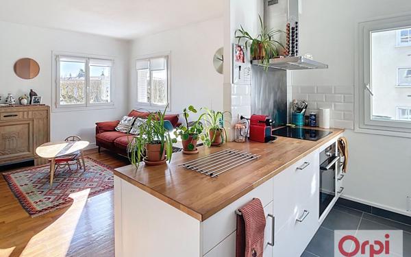 Appartement à vendre    3 pièces • 53,25 m2 Issy-les-Moulineaux