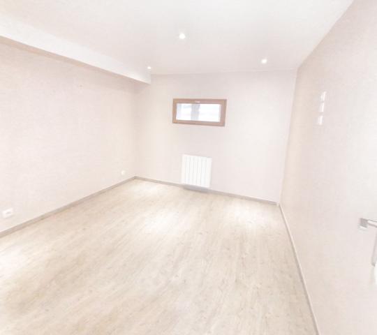 Bennecourt (78270) MAISON VILLAGE 5 PIECES 80M2 JARDINET PROCHE A13