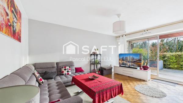 GARCHES – Centre-Ville appartement 4 pièces 84m2 – Terrasse en rez de jardin 46m2