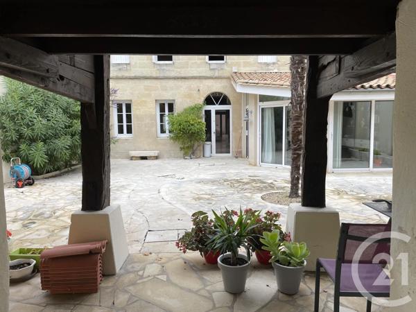 Maison à vendre  8 pièces - 332,30 m 2   MONTPON MENESTEROL  - 24