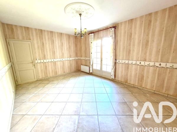 Maison à vendre 9 pièces 225 m² Bou