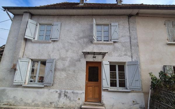 Maison à vendre    4 pièces •  Brangues