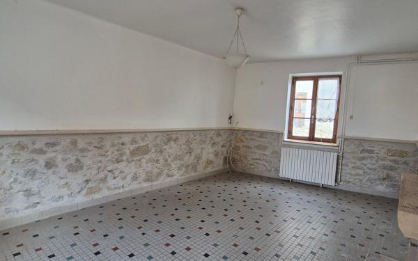 Maison à vendre    4 pièces •  Brangues