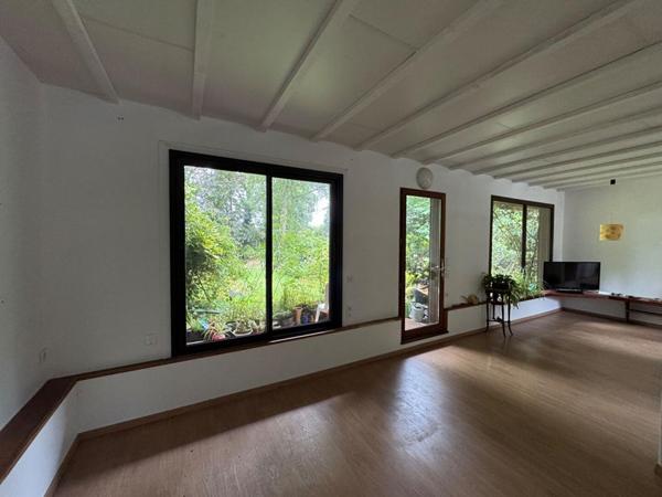 Maison en ossature bois - volumes généreux, jardin d'hiver et potentiel unique à Yvetot