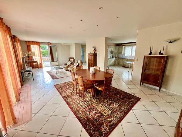 LA FERTE SOUS JOUARRE - APPARTEMENT 4 chambres avec terrasse et garage