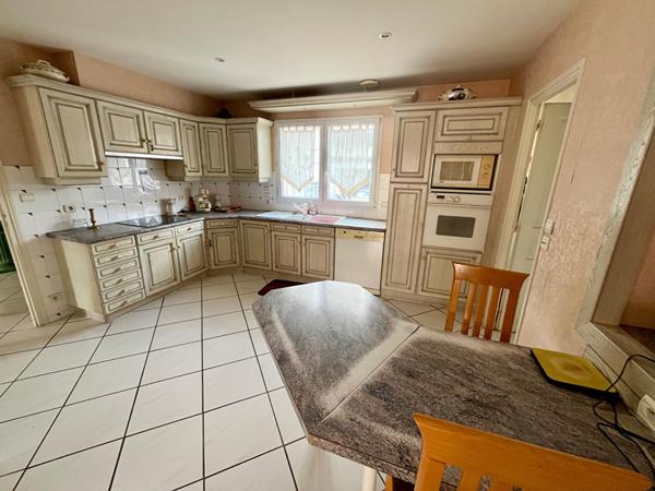 LA FERTE SOUS JOUARRE - APPARTEMENT 4 chambres avec terrasse et garage