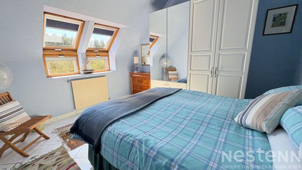 Maison de 185 m² à Saint-Goustan avec trois garages