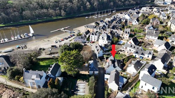 Maison de 185 m² à Saint-Goustan avec trois garages