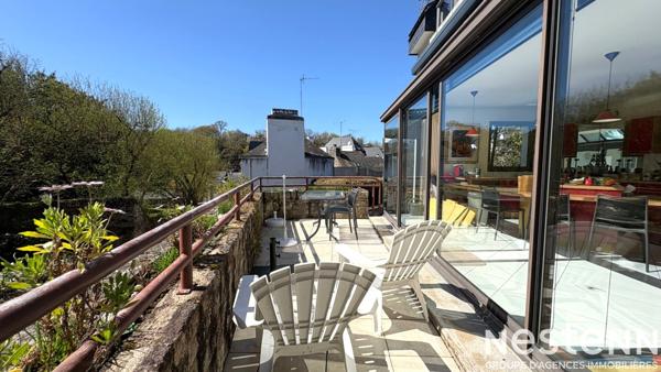 Maison de 185 m² à Saint-Goustan avec trois garages